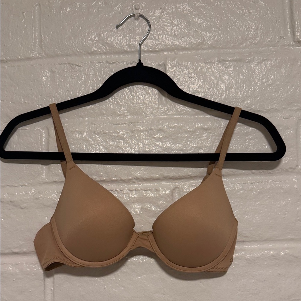 VS Pink Wear Everywhere Push-Up Seamless Tan Bra